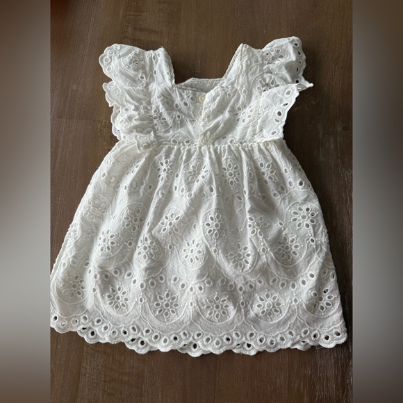 Zara White Eyelet Dress in Size 18-24 M - Picture 3 of 4